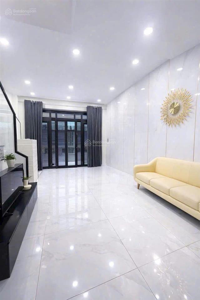Cần bán căn ngay trần bình trọng, bình thạnh. thuê 10tr sổ riêng,  0984 555 ***