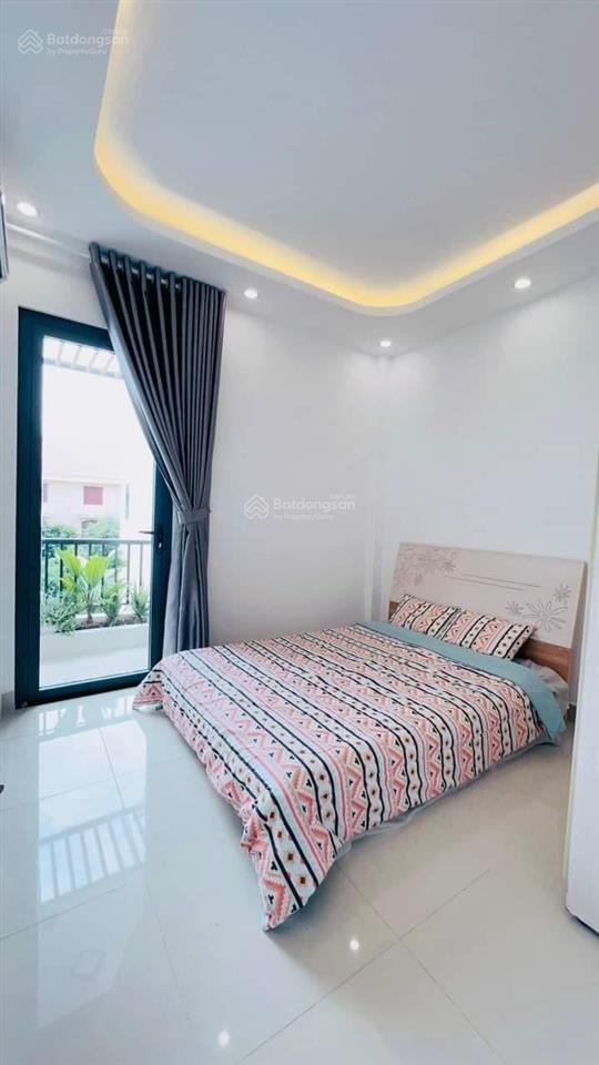 Bán nhà đường ô tô 6.5m lê văn sỹ, phú nhuận. giá 3 tỷ 530tr, sổ hồng riêng,  0984 555 ***