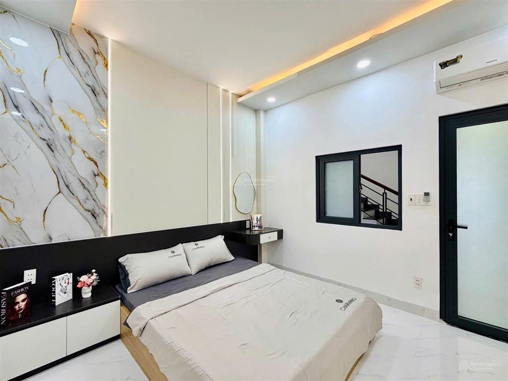 5 tỷ 050  em vừa nhận căn phạm văn hai  tb  chủ cần bán gấp  khách thiện chí còn thương lượng