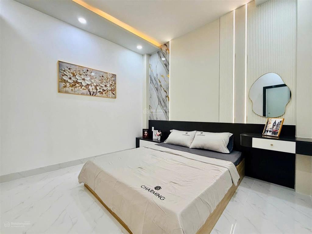 5 tỷ 050  em vừa nhận căn phạm văn hai  tb  chủ cần bán gấp  khách thiện chí còn thương lượng