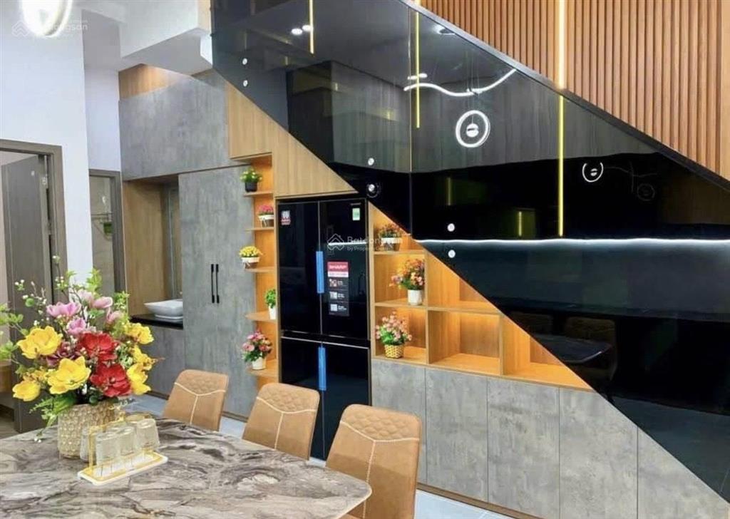 3 tỷ 650  em vừa nhận căn nguyễn hữu cảnh  bình thạnh  chủ cần bán gấp  thích hợp làm tài sản