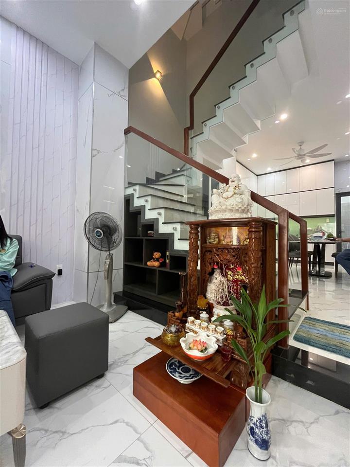 4 tỷ 550  cần thanh lý nhà đường số 18  chỉ có duy nhất 1 căn tại khu hiệp bình chánh  thủ đức