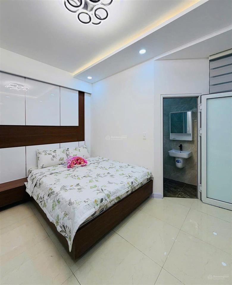 Giá tốt cho nhà đầu tư  chỉ 6 tỷ 980  sở hữu ngay căn nhà mặt tiền đường nguyên hồng  bình thạnh