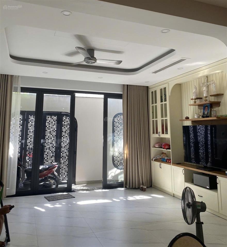 3 tỷ 080  cần bán gấp căn nhà đường số 11  thủ đức  hẻm ô tô đón sóng hạ tầng, giá tốt đầu tư