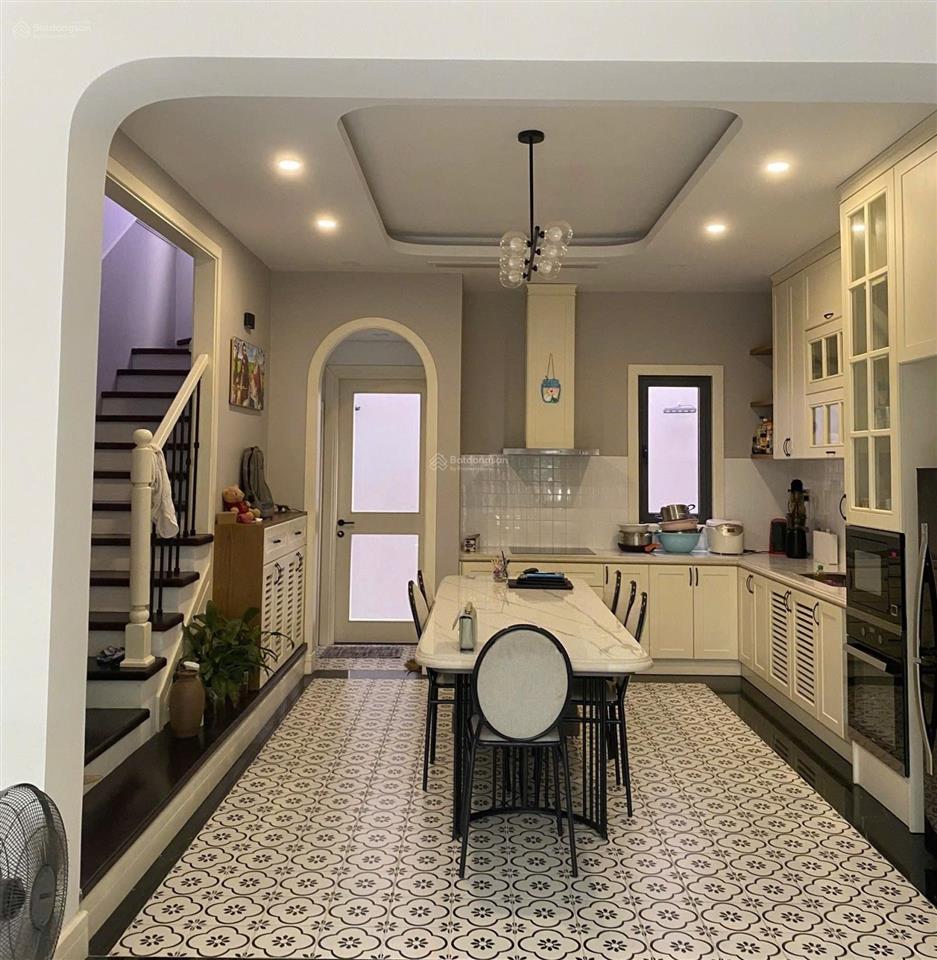 3 tỷ 080  cần bán gấp căn nhà đường số 11  thủ đức  hẻm ô tô đón sóng hạ tầng, giá tốt đầu tư