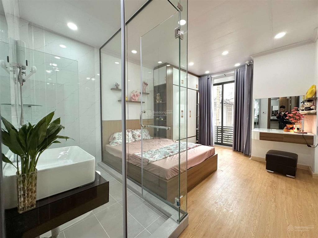 Nhà phan xích long chủ lớn tuổi bán về quê với hẻm 7m, nhà đang có dòng tiền, full nội thất, shr