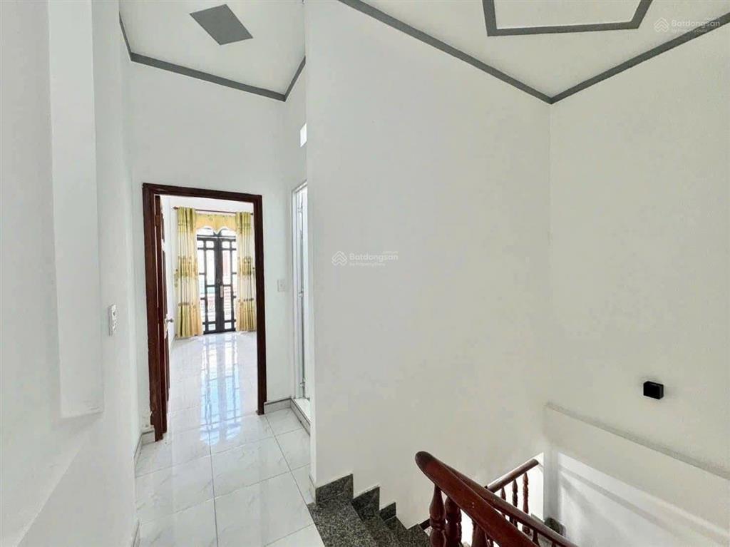 2 tỷ 5. 1 căn hiếm gặp tại vincom dĩ an  bình dương  giá tốt mua làm tài sản