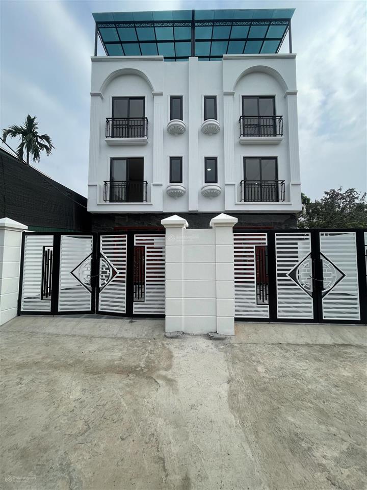 Bán nhà 4tx46m2 gần chục chính  1km uỷ ban xã đông la  7 phút kđt đô nghĩa giá 3,75 tỷ