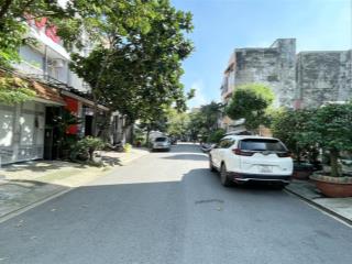 123m2 đất mặt tiền đs6, hiệp bình chánh khu biệt thự bên sông toàn nhà giàu dân trí, giá 15 tỷ