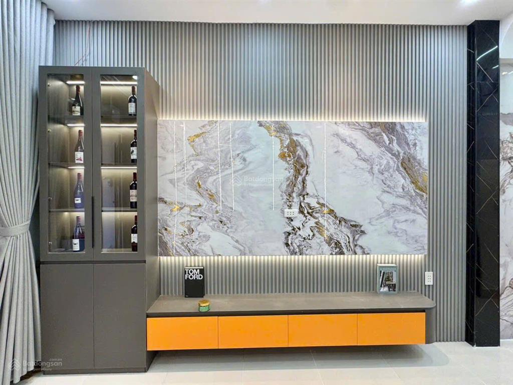 Chính chủ bán nhà đường nguyễn giản thanh phường hoà hưng quận 10 giá 3 tỷ 250tr