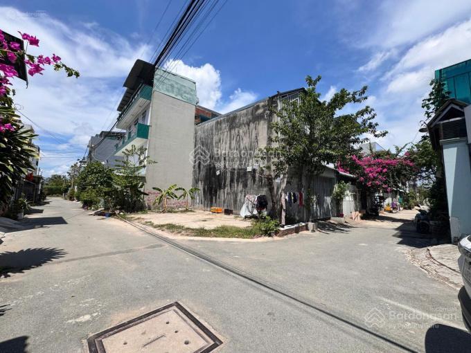 Thanh lý lô đất 85m2 giá 2,3tỷ ngay kdc tân cảng phú hữu, quận 9 sổ hồng trao tay. xây dựng tự do