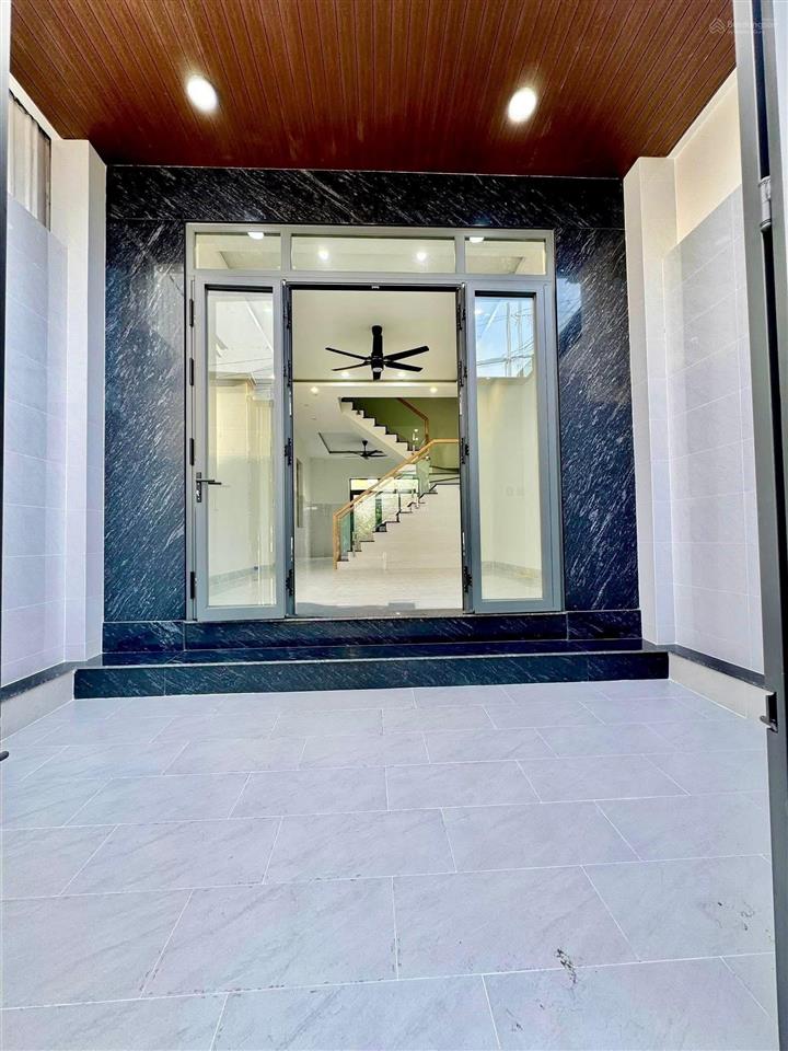 Bán nhà giá 4,7tỷ gần bệnh viện 115 đường thành thái, p14, quận 10 chủ thiện chí bán nhanh, nhà mới
