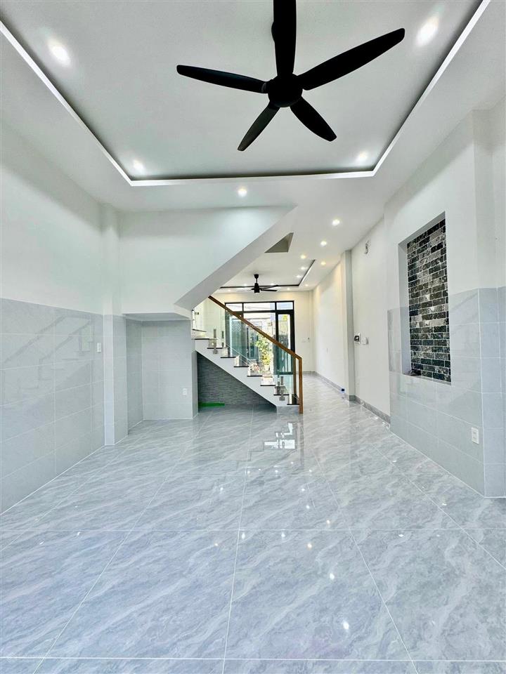 Bán nhà giá 4,7tỷ gần bệnh viện 115 đường thành thái, p14, quận 10 chủ thiện chí bán nhanh, nhà mới