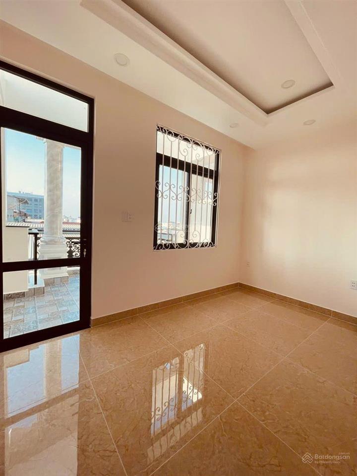 Bán nhà phố mặt tiền quốc lộ 13 sầm uất giá 2,5tỷ  diện tích 60m2 liền kề khu đô thị vạn phúc