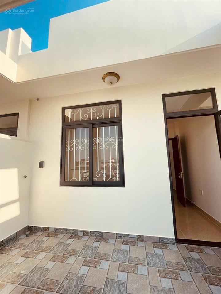 Bán nhà phố mặt tiền quốc lộ 13 sầm uất giá 2,5tỷ  diện tích 60m2 liền kề khu đô thị vạn phúc