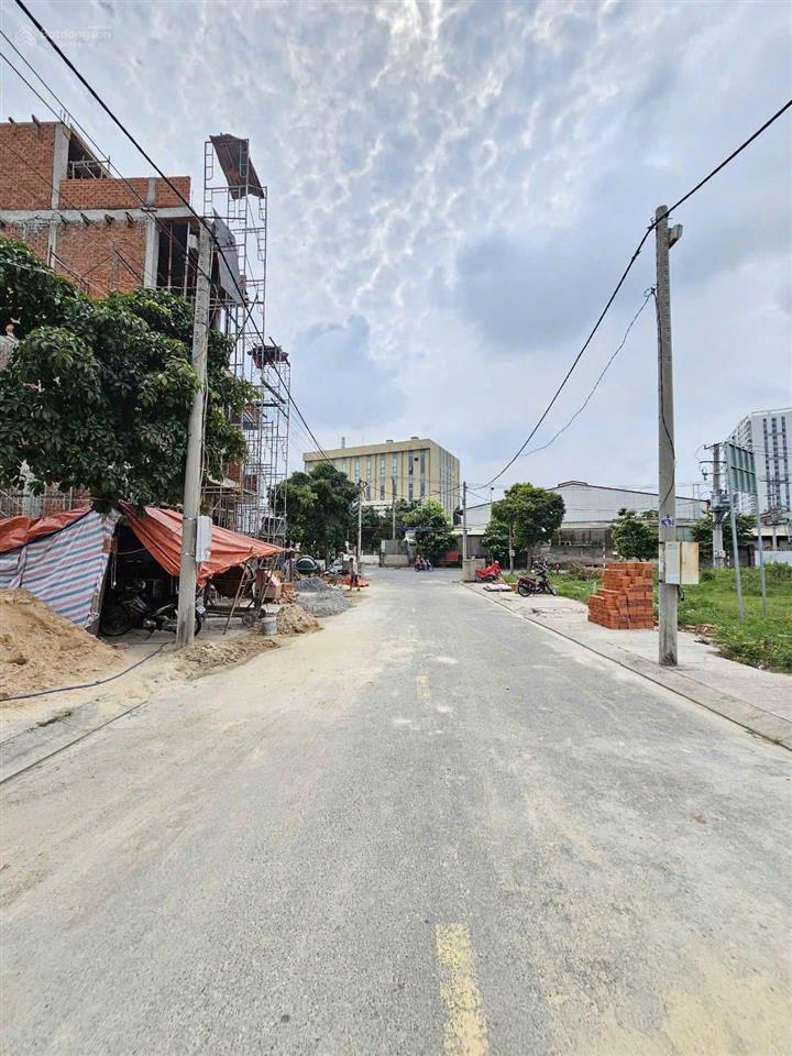 Thanh lý lô đất 70m2  khu dân cư phường bình hoà, thuận an đối diện vsip1. giá bao sang tên