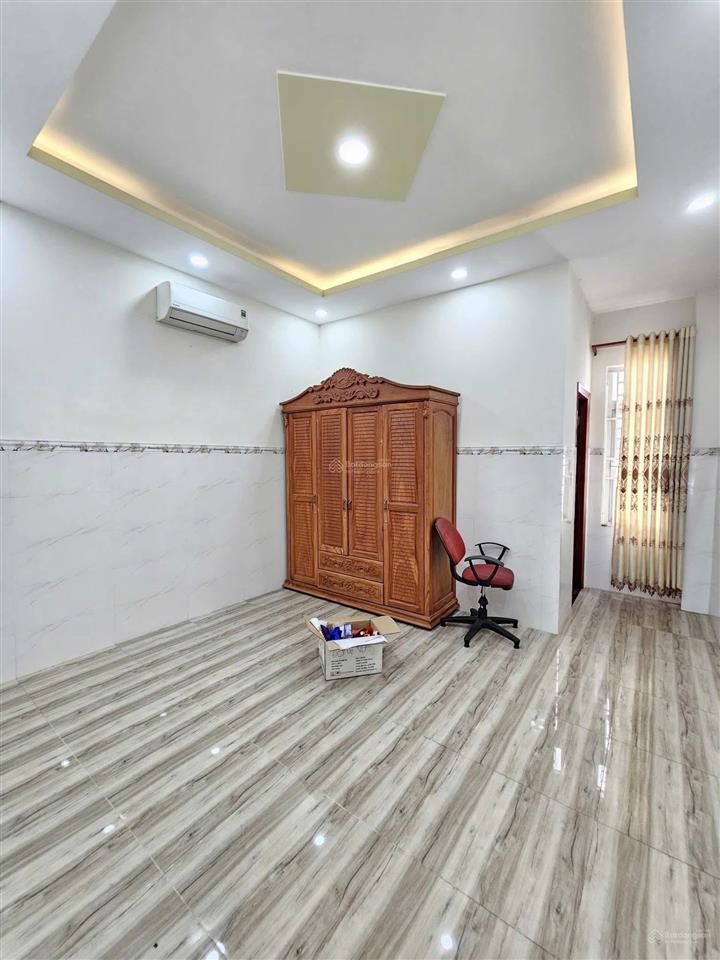 Cần bán nhà phố hoàn thiện đường võ thị sáu, đông hoà, dĩ an. 70m2 gần sân vận động dĩ an