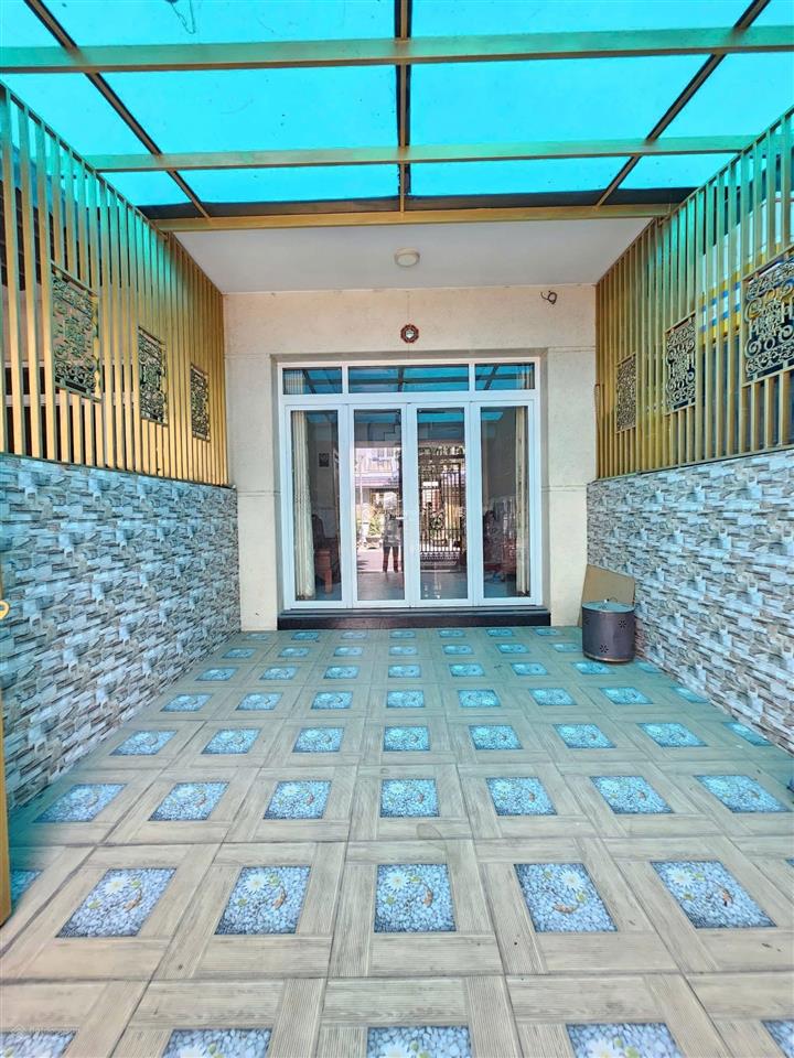 Cần bán nhà phố hoàn thiện đường võ thị sáu, đông hoà, dĩ an. 70m2 gần sân vận động dĩ an