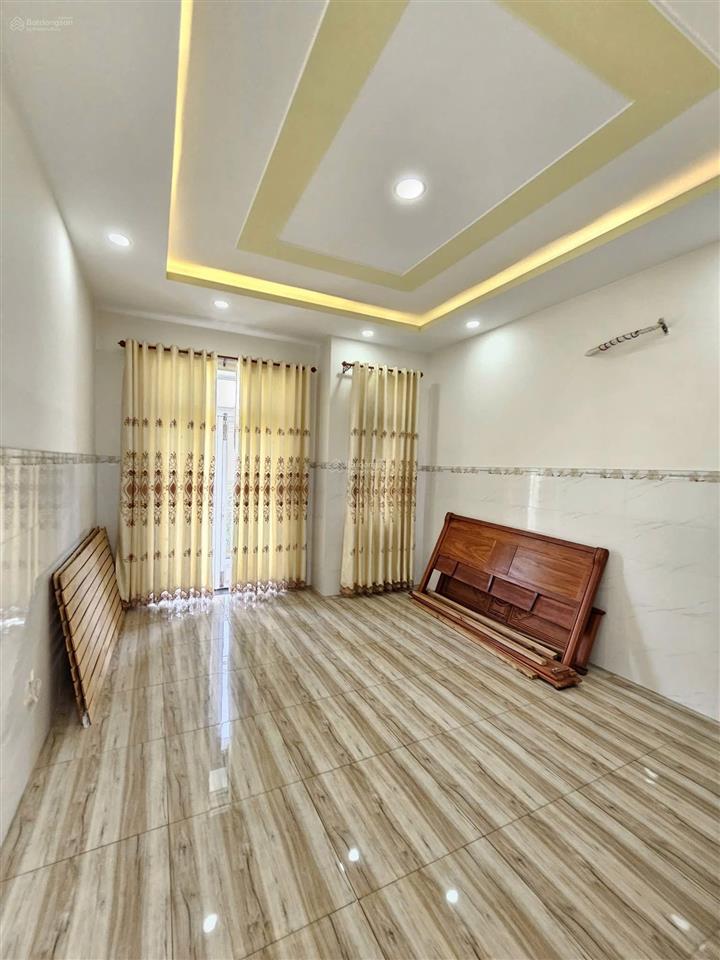 Cần bán nhà phố hoàn thiện đường võ thị sáu, đông hoà, dĩ an. 70m2 gần sân vận động dĩ an