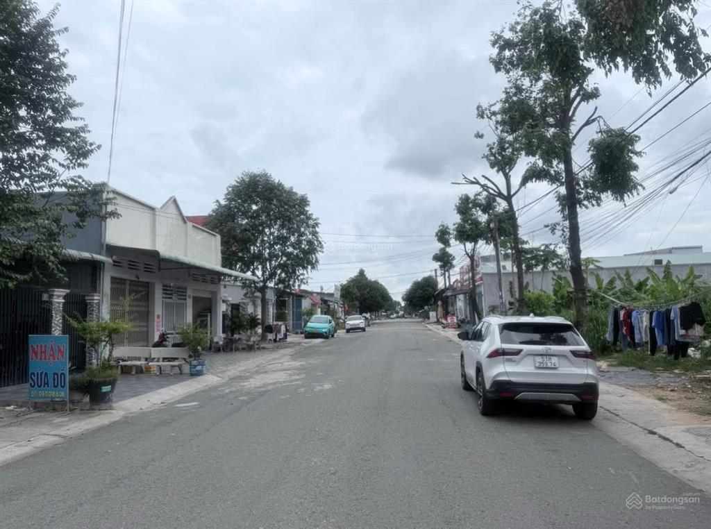 Bán dãy trọ 4 phòng  150 m² cạnh khu công nghiệp mỹ phước 2 trung tâm tp bến cát cũ