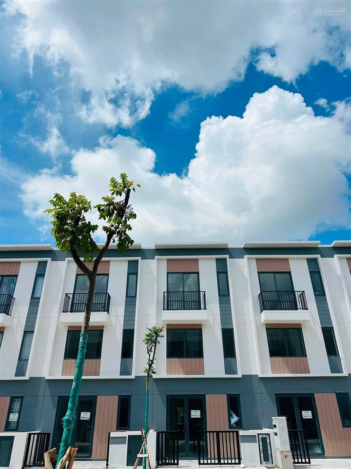 Nhà mới đẹp ngay thành phố mới bình dương giá chỉ từ 2,5 tỷ/căn (70m²). bàn giao nội thất cơ bản