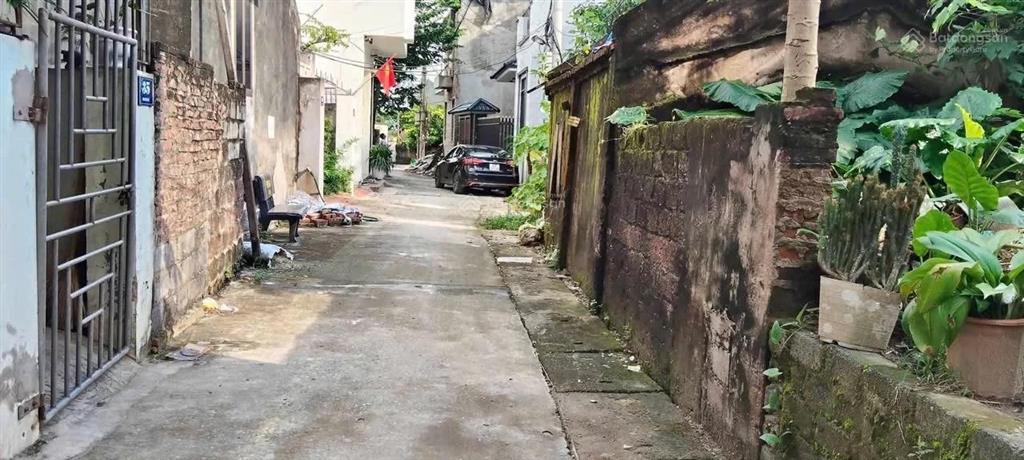 Dương tảo hồng vân dt 50m mt 4,62m giá 4,050 tỷ. ô tô 7 chỗ vào đất đường thông ôtô chạy vòng quanh