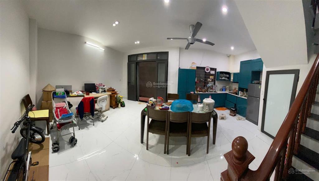 Nhà huỳnh cung xã đại thanh dt 30.1m2, mt 5,66m giá 6,35 tỷ 3pn, 3wc, 4 tầng. cách 1 nhà ra đường