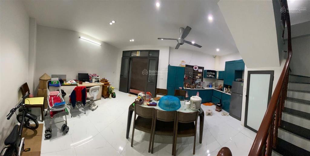 Nhà huỳnh cung xã đại thanh dt 30.1m2, mt 5,66m giá 6,35 tỷ 3pn, 3wc, 4 tầng. cách 1 nhà ra đường