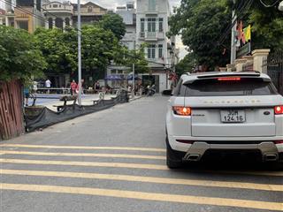 Nhà tựu liệt hoàng liệt hà nội dt43m.mt 6,4m giá 6,65 tỷ. nhà 3tầng 1tum đủ công năng có chỗ để oto