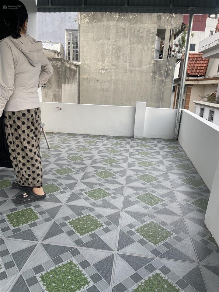 Nhà tựu liệt hoàng liệt hà nội dt 43m2 mt 6,4m giá 6,65 tỷ. nhà 3t 1 tum đủ công năng có chỗ để oto