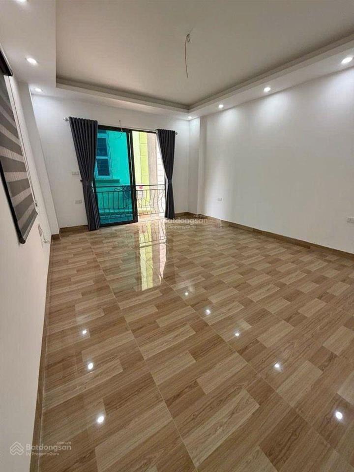 Siêu phẩm di trạch nhà 5 tầng giá 4,x tỷ mua hôm nay lời ngay tương lai