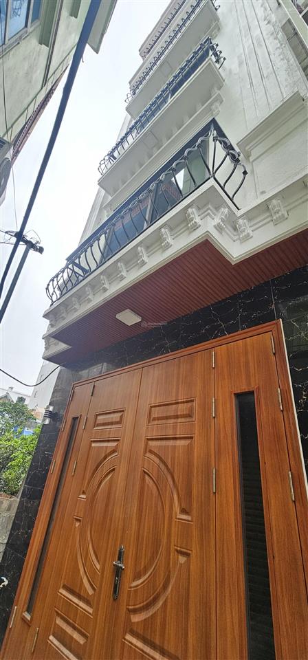 Siêu phẩm di trạch nhà 5 tầng giá 4,x tỷ mua hôm nay lời ngay tương lai