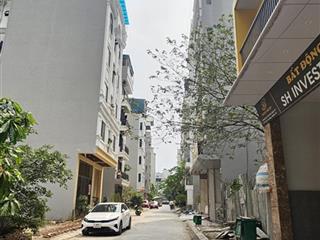 Lai xá dân xây. sát ql32.ô tô tránh, đỗ, vào nhà. kinh doanh ngày đêm. 68m10 tỷ