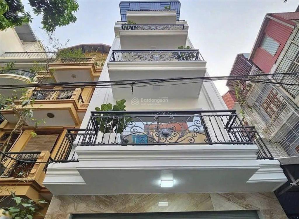 Bán nhà ngã tư trạm trôi. 5 tầng thang máy, ô tô qua nhà hiếm trong khu vực hơn 8 tỷ