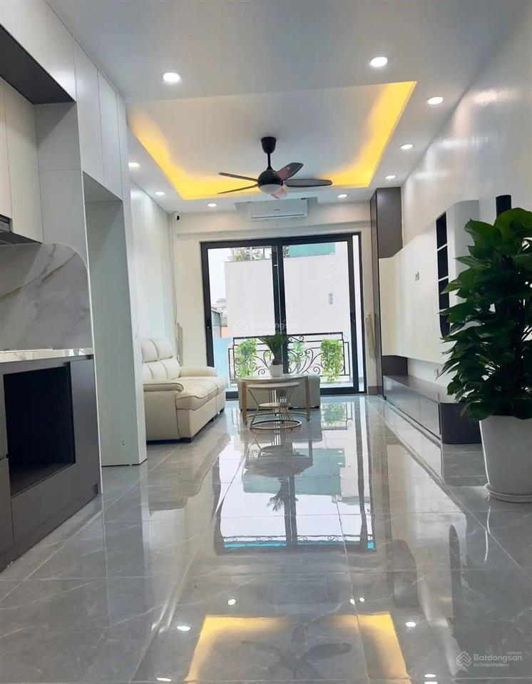 Bán nhà ngã tư trạm trôi. 5 tầng thang máy, ô tô qua nhà hiếm trong khu vực hơn 8 tỷ