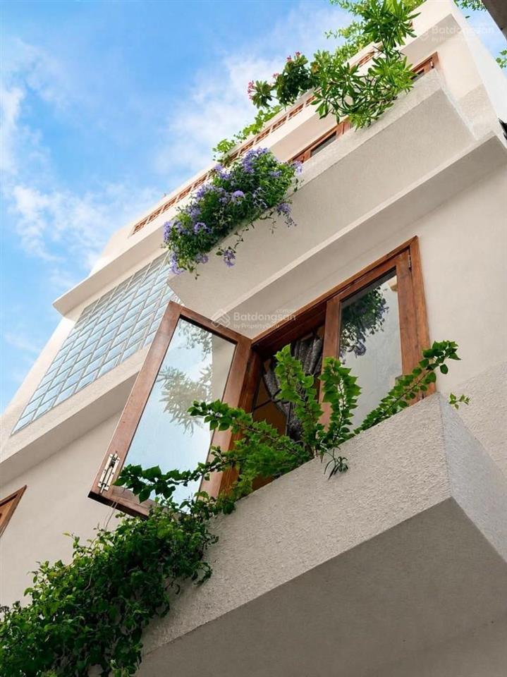 Bán nhà đẹp kd airbnb  2 căn tách riêng biệt, vừa ở vừa cho thuê sẵn dòng tiền  q3 khu trung tâm