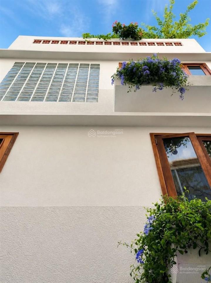 Bán nhà đẹp kd airbnb  2 căn tách riêng biệt, vừa ở vừa cho thuê sẵn dòng tiền  q3 khu trung tâm