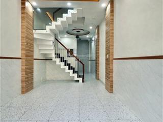 Âu cơ giáp quận 10  ô tô ngủ nhà thoải mái  nhà mới đẹp 4 tầng 4pn sẵn nội thất hơn 7 đồng .