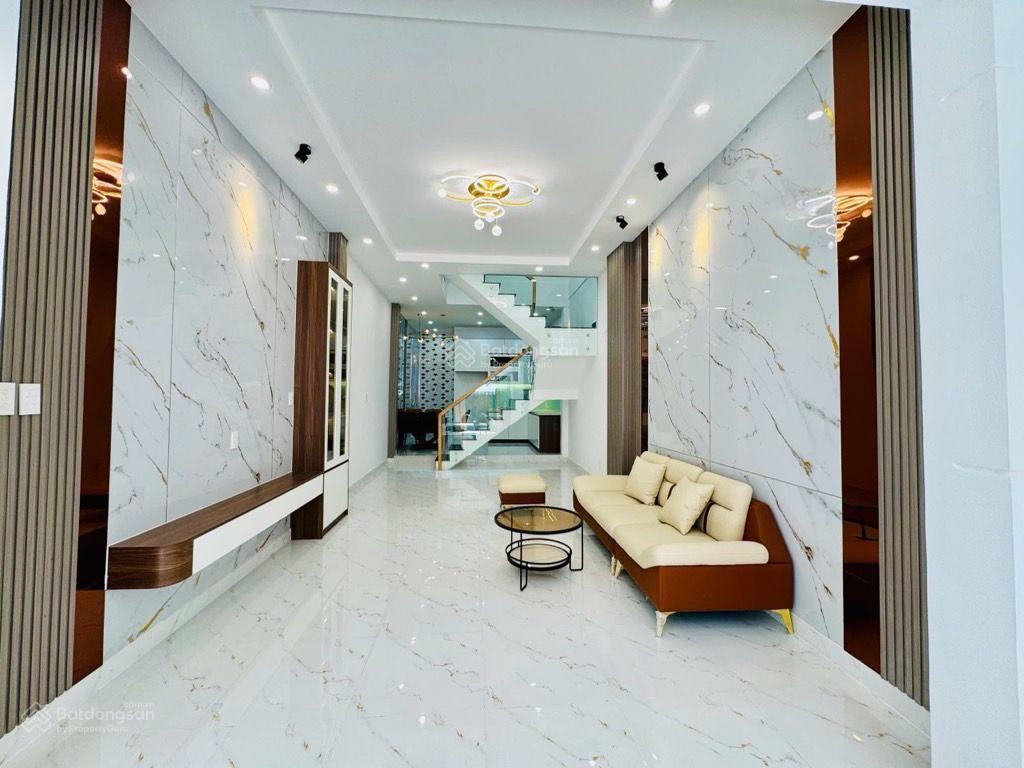 65m2 ô tô ngủ nhà  âu cơ giáp bàu cát  sát mặt tiền kinh doanh tốt hẻm 6m thông vi vu nhỉnh 9 tỷ