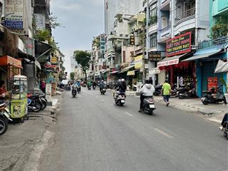 Bán nhà đẹp ngô quyền quận 10  không lộ giới 4 phòng ngủ tặng nội thất nhỉnh 6 tỷ .