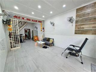 Bán nhà quận 10 hồ thị kỷ 3 tầng  4pn  hẻm 6m thông lê hồng phong