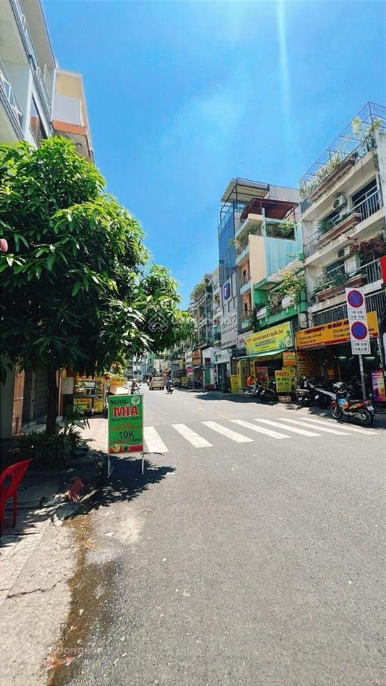 Bán nhà 50m mặt tiền hoàng hoa thám khuvip k300  kinh doanh đa nghành nhà mới đẹp .
