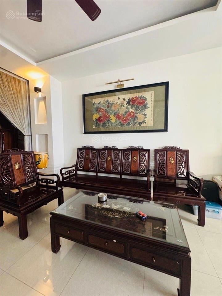 Vài bước quận 10  khu nhà nội bộ 200m2  ô tô đổ sân rộng mênh mông  an ninh bảo vệ 24/7 .