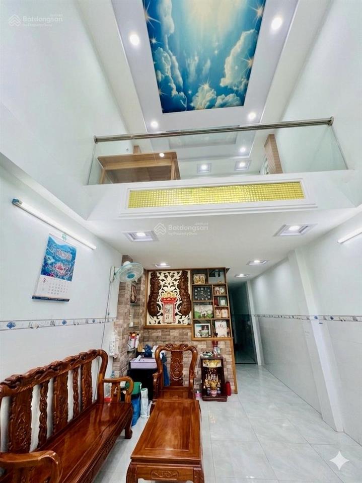 45m2 lê hồng phong đường 8m sạch đẹp  quận 10 chủ nhà thiện chí nhiệt bán 11 đồng hơn .