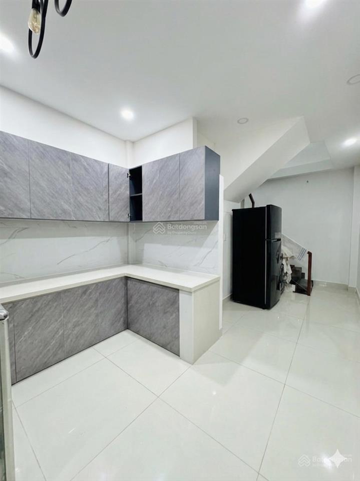 Trường chinh  bàu cát nhà đẹp hiện đại 45m2 ô tô đổ cửa  cách mt 30m ngay nhà ga metro số 2.