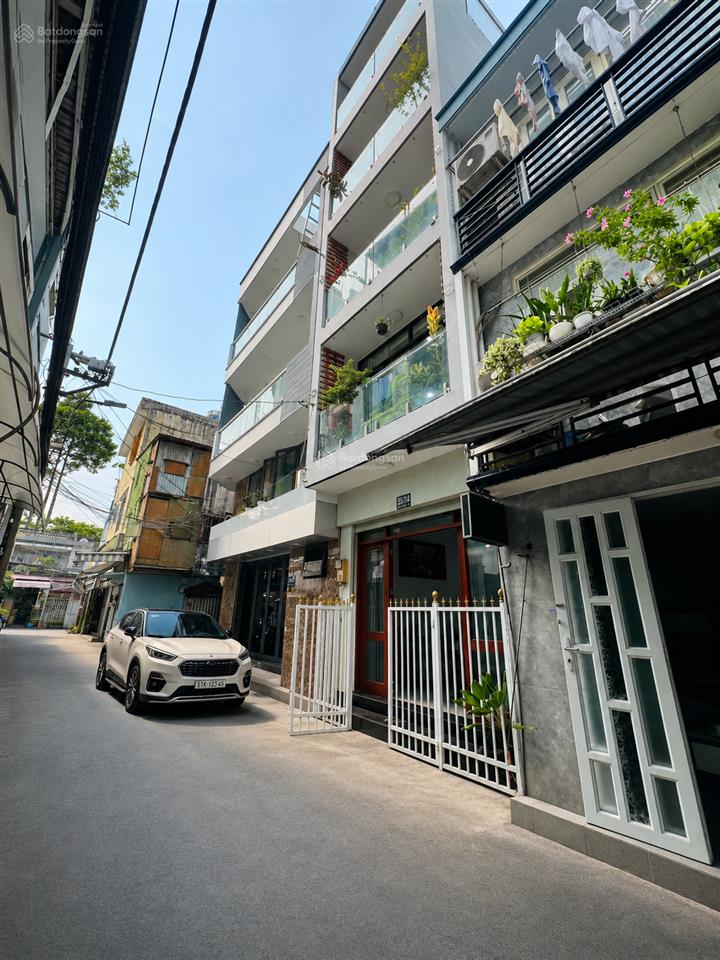 Hàng xóm hà đô centrosa  5 tầng nở hậu 10m  ô tô đổ cửa  trung tâm quận 10 .