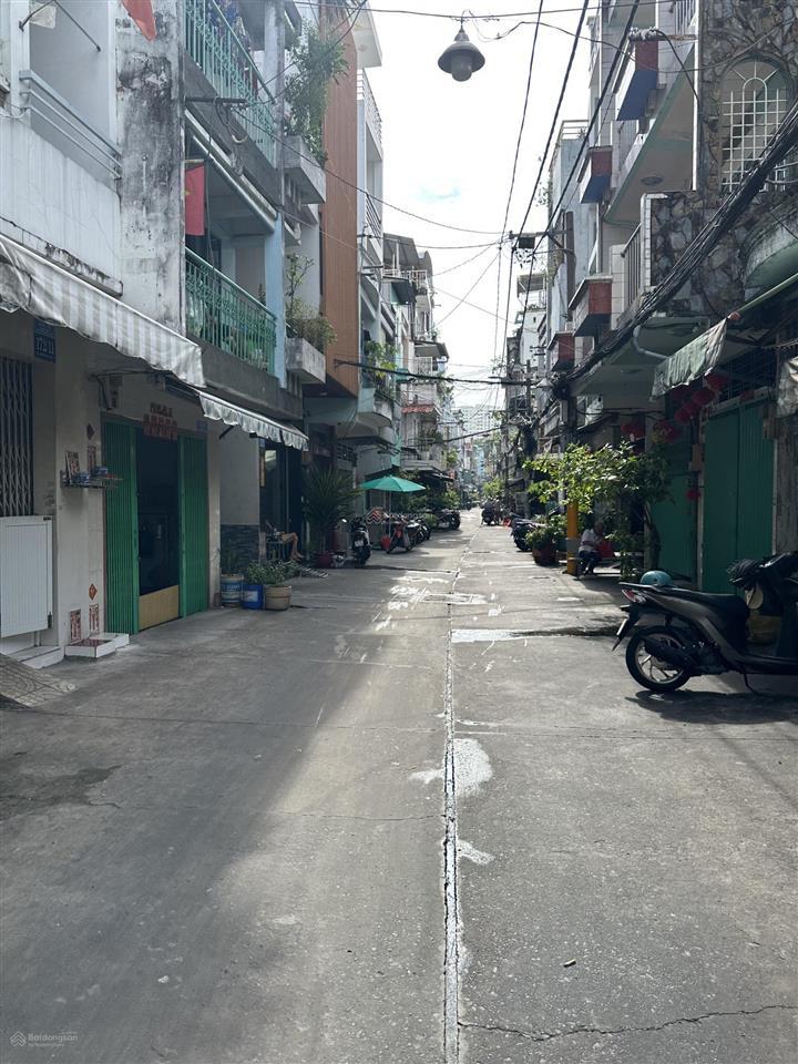 Bán nhà 3 tháng 2  tạ uyên  2 mặt hẻm 8m thông không lộ giới 7 đồng hơn .