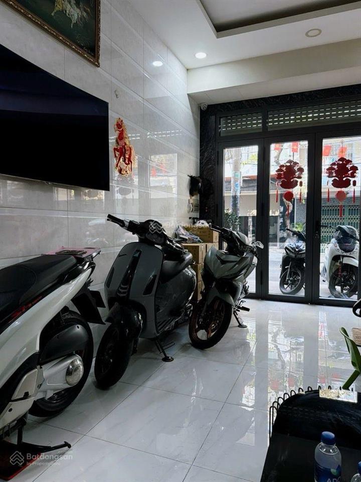 Khu vip cư xá bình thới  mặt tiền cạnh công viên lãnh binh thăng  4 tầng tân cổ điển.