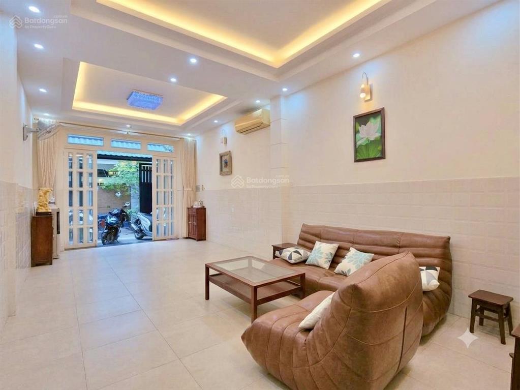 Bán nhà quận 10 ô tô tránh nhau  nở hậu 7,3m vượng lộc  4 tầng hiện đại lung linh.