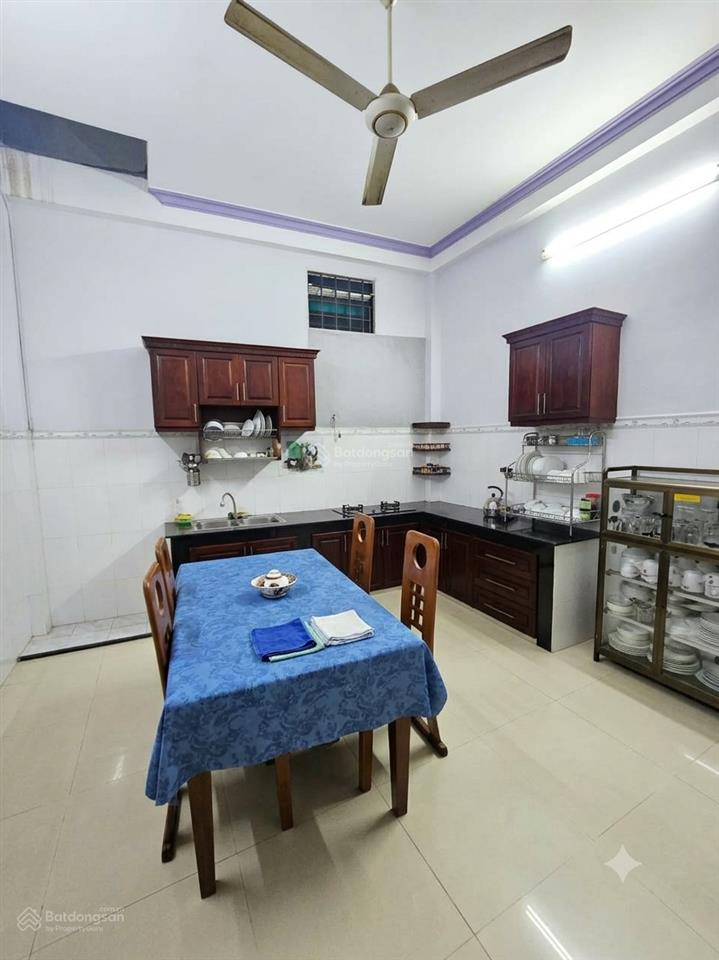 Bán nhà trần mai ninh  khu bàu cát ô tô ngủ nhà  70m² sổ vuông nhà đẹp công chứng ngay.